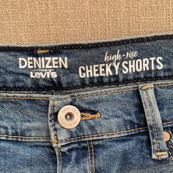 Levi's Denizen cheeky high rise cutoff denim jean shorts medium wash size 3 - Picture 3 of 10